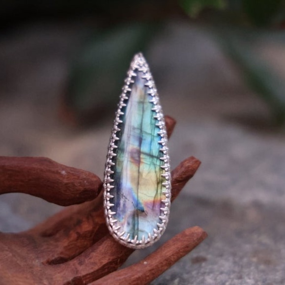 SOLD🌙Handmade OOAK Large Labradorite Crystal Ring - Picture 1 of 5